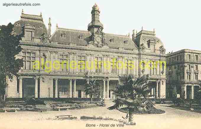 08_HoteldeVille