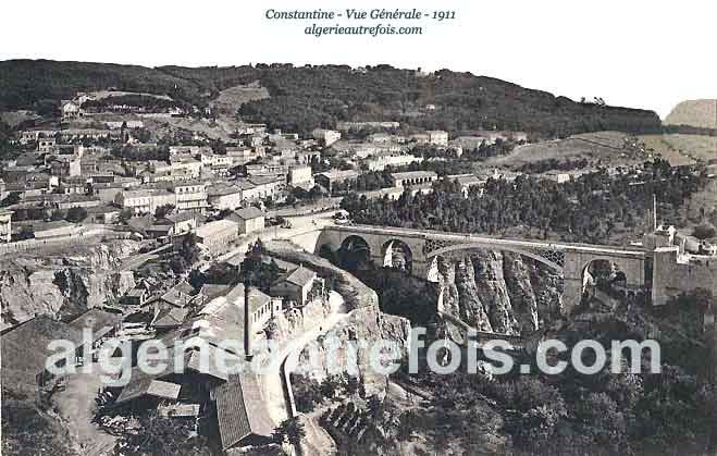 Constantine - Vue G&eacute;n&eacute;rale de la ville et du pont suspendu