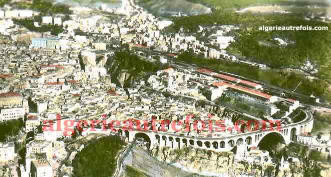 Constantine - vue a&eacute;rienne o&ugrave; l'on voit de plus pr&ecirc;t le pont